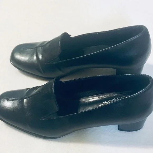 Life Stride Black Leather Block Heel Slip On Jungle Loafers Sz 7W - Picture 2 of 8